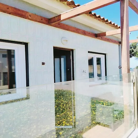 Doris Beach House. Praia .ovar.aveiro בית נופש פוראדורו