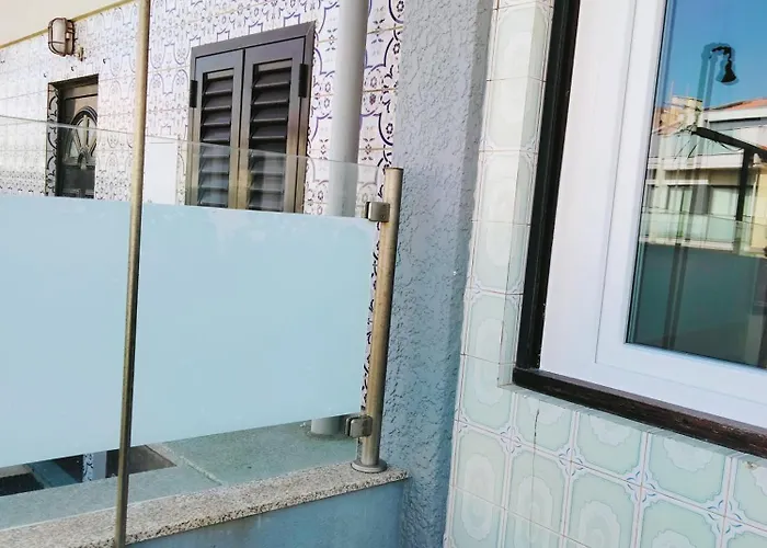 Doris Beach House. Praia .ovar.aveiro בית נופש *