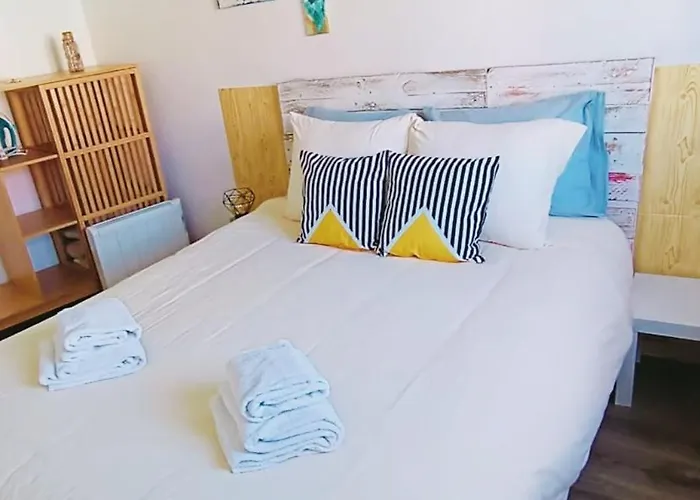 Doris Beach House. Praia .ovar.aveiro בית נופש