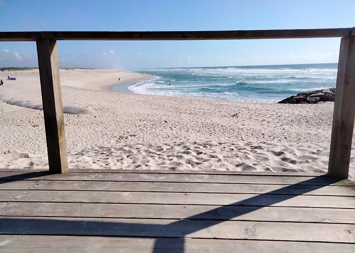 בית נופש Doris Beach House. Praia .ovar.aveiro פוראדורו